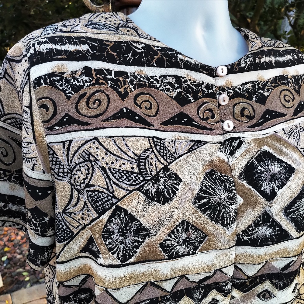 Light Casual Top by Rangoli 20 - Picture 2 of 4